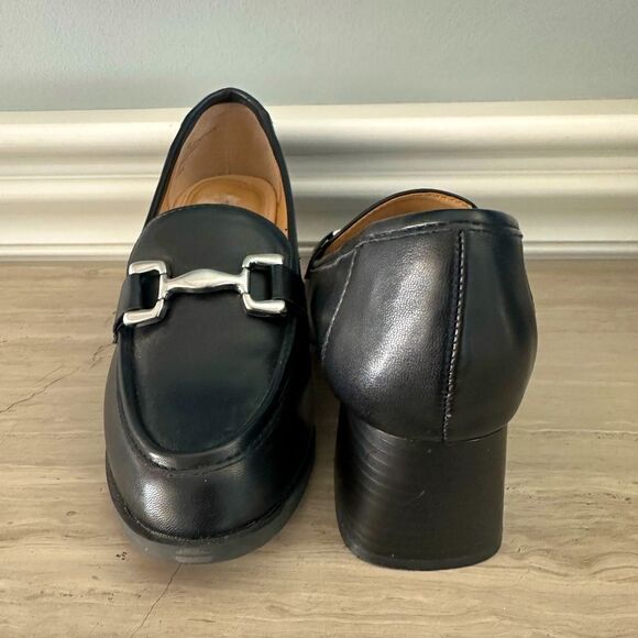 Adrienne Vittadini Sabre, chunky loafers in black. - Picture 1 of 7